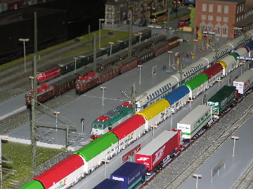 Hauptbahnhof von Gleisseite